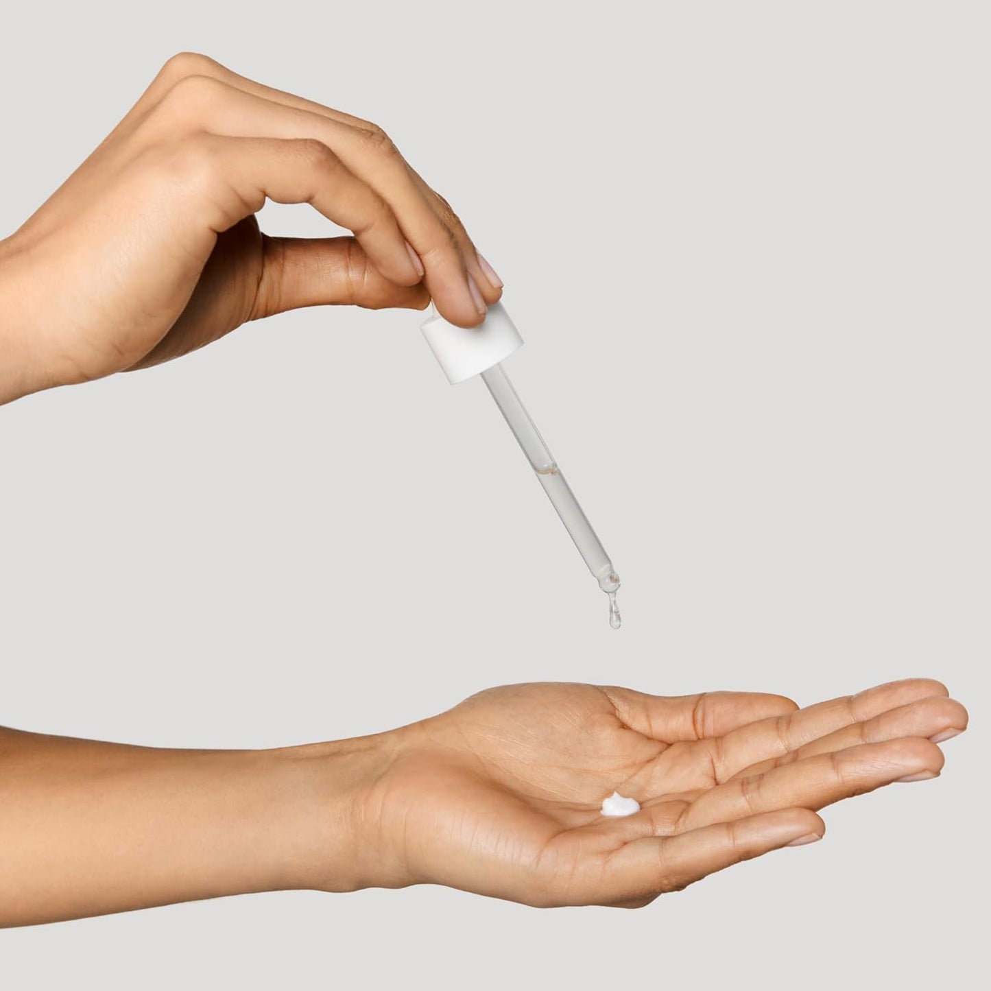 Medium Self Tan Drops, Streak-Free Body & Face Tanning Drops, No Fake Tan Smell, for Moisturizer & Lotion, Bronzing Face Tanner, Skincare Ingredients, Vegan, 1.01 Fl. Oz/30 Ml Bottle